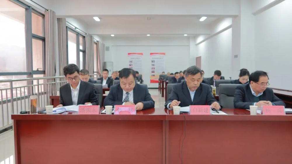 踏平坎坷成大道 實(shí)干奮斗鑄輝煌！陜西銀礦召開(kāi)六屆一次職工代表...